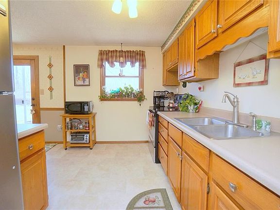 5th image of 133 Forestal Dr