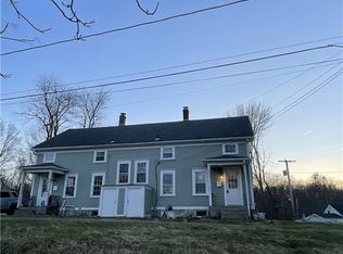 1 Richard Ct, Coventry, RI 02816