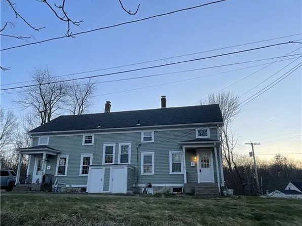 1 Richard Ct, Coventry, RI 02816