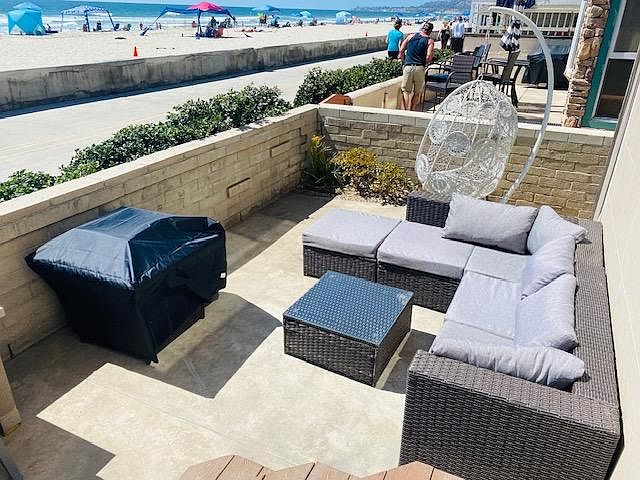 1st image of 3225 Ocean Front Walk