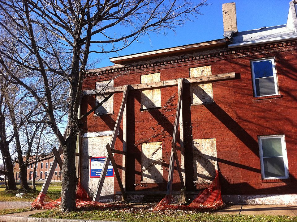 1st image of 1313-1315 Benton St