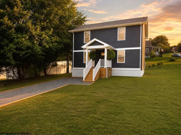 106 Cardinal Pl, Fairmont, WV 26554