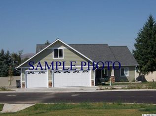 3124 Cherry Tree Cir, Lewiston, ID 83501