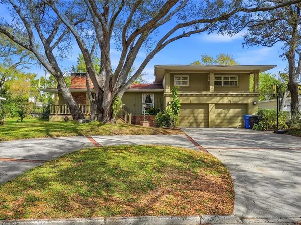 1239 43rd Ave N, Saint Petersburg, FL 33703