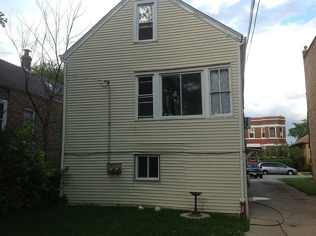 2nd image of 1218 S Lombard Ave