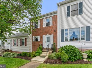 232 Fairfield Dr, Warrenton, VA 20186