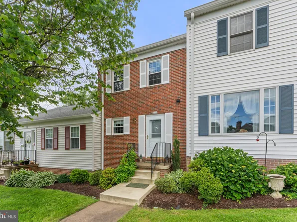 232 Fairfield Dr, Warrenton, VA 20186