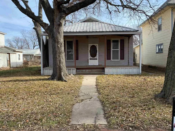 317 S G St, Wellington, KS 67152