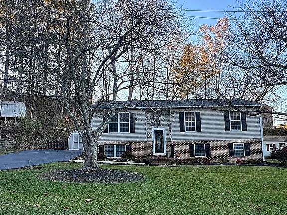 5th image of 163 Larch Ave
