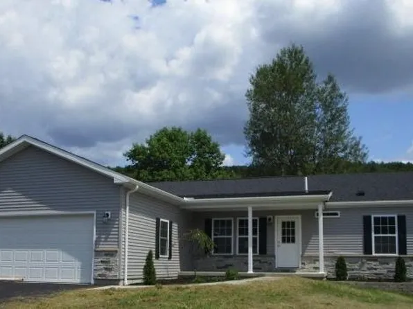 18 Schoolhouse Ln, Oneonta, NY 13820