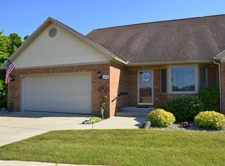 1103 Chipman Ln, Owosso, MI 48867