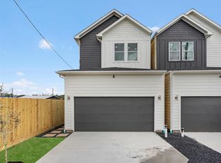 6626 Highrock Rd, Houston, TX 77092