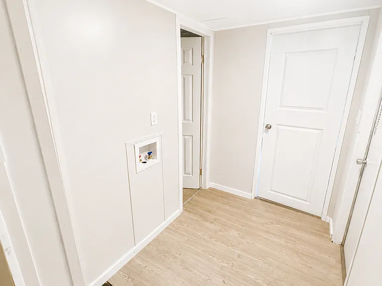 325 Green Dragon Dr — Photo 6