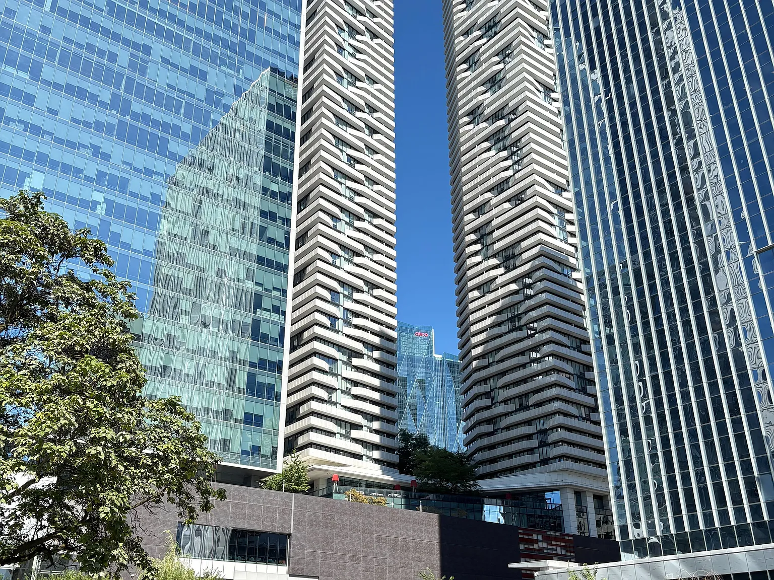 2 bed, $3,300 — Photo 2