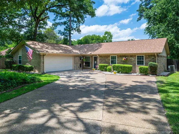 4922 Leaning Oaks Dr, Flint, TX 75762