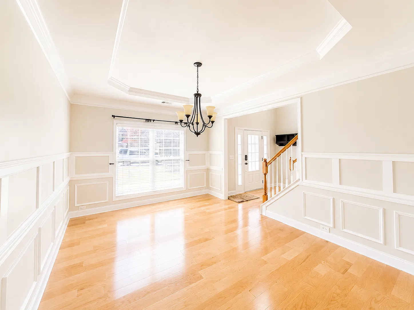 5 bed, 3.5 bath, 3500 sqft, $3,600 — Photo 4