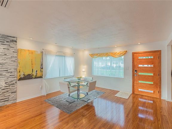 5th image of 4014 W Cass St