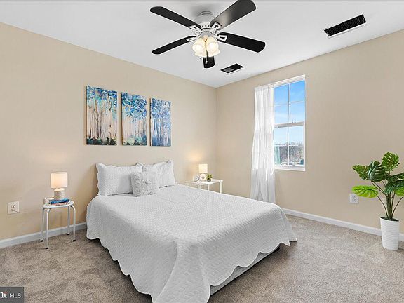 5th image of 7675 Timbercross Ln
