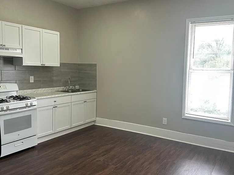 512 N 19th St #2 — Photo 2