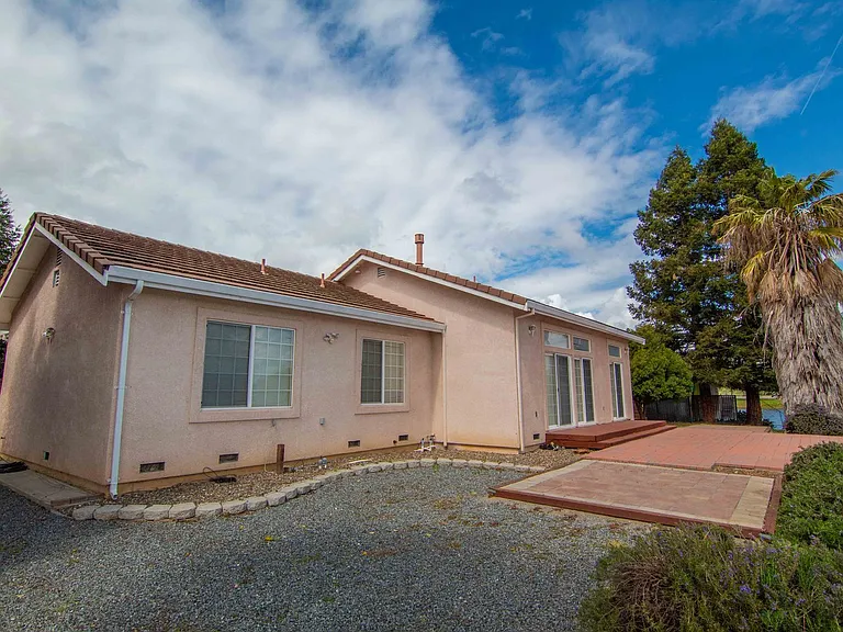 19062 Seabreeze Pl — Photo 32