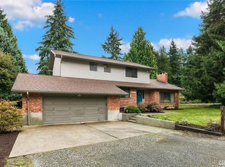 8450 NE 169th Pl, Kenmore, WA 98028