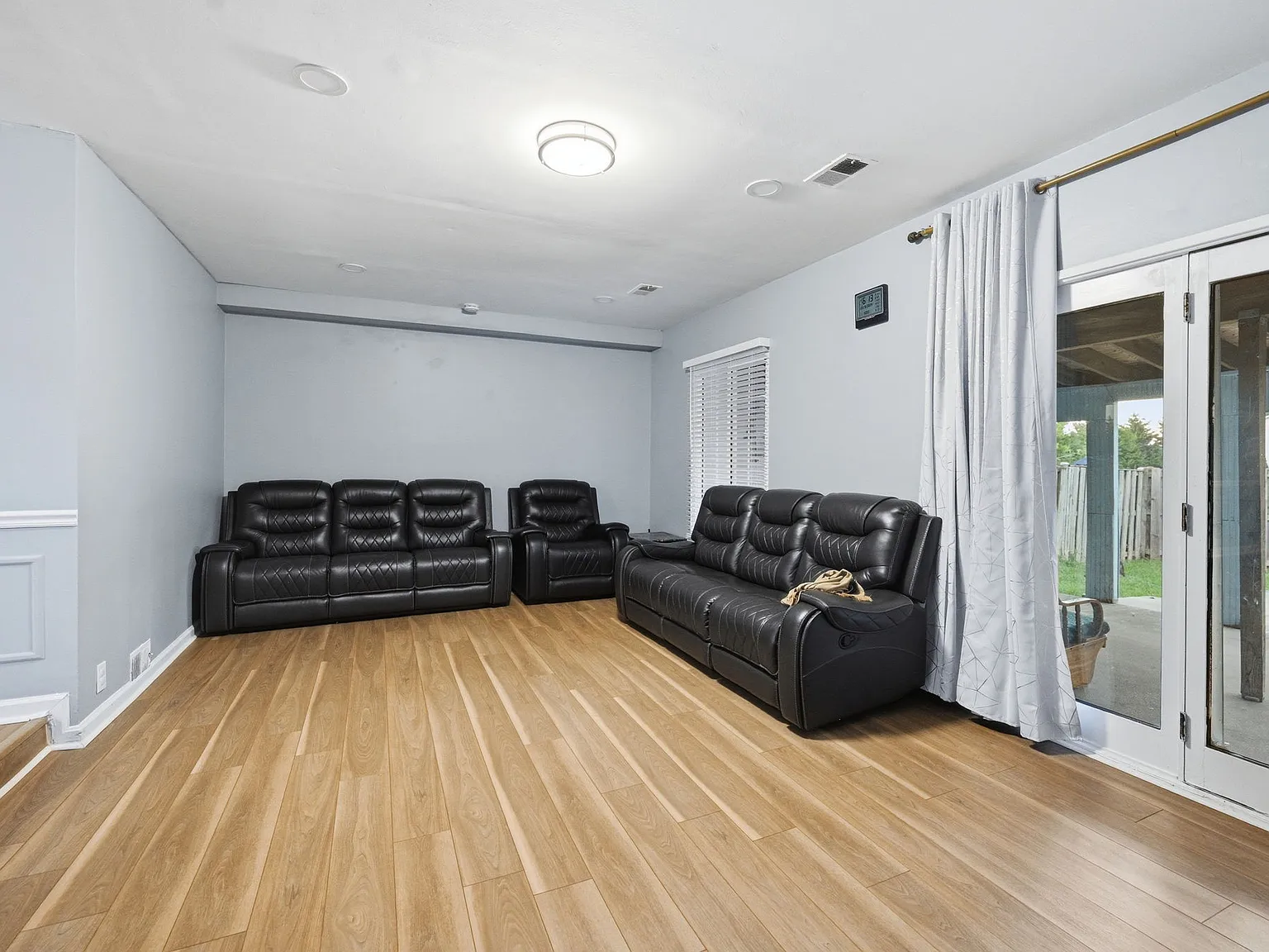 3 bed, 2.5 bath, 1532 sqft, $2,999 — Photo 4