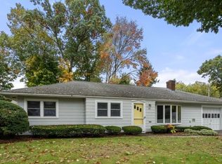 20 Wentworth Rd, Natick, MA 01760