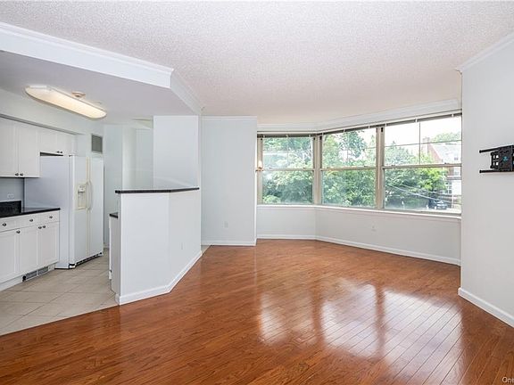 3rd image of 300 Mamaroneck Ave APT 503