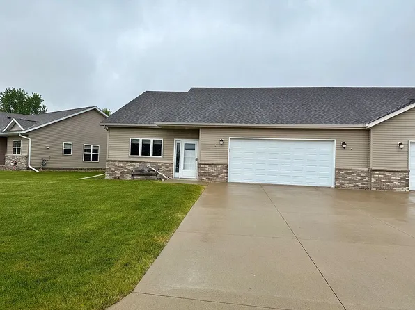 822 Escalade Ln SE, Owatonna, MN 55060