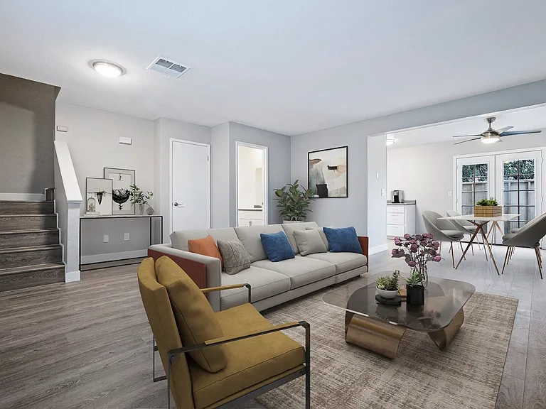 Oak Park Townhomes — Photo 1