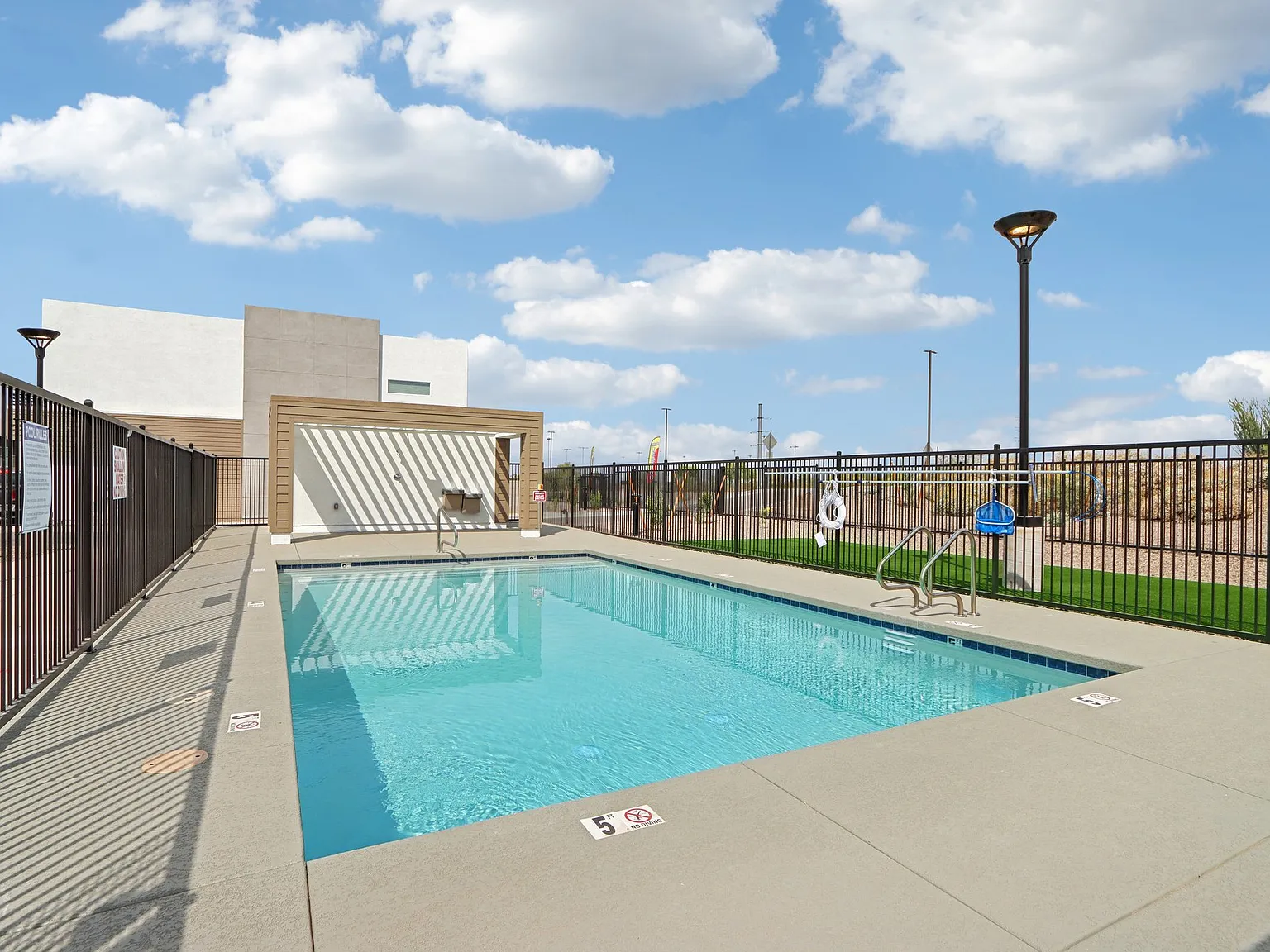 Elevate at Red Mountain Townhomes — Photo 2