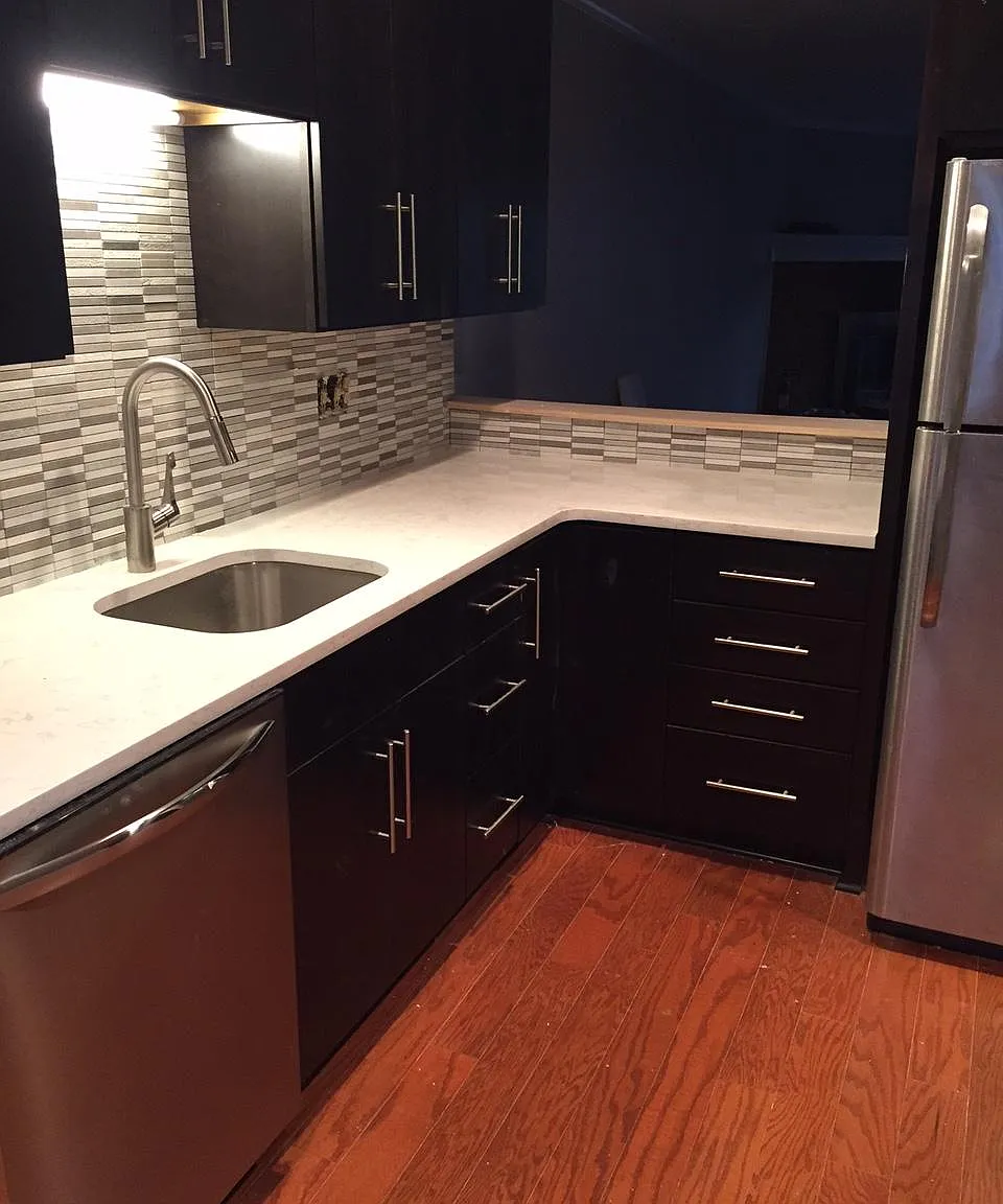 1114 N Taylor St — Photo 2
