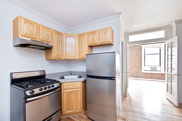 Rented by R New York | media 3