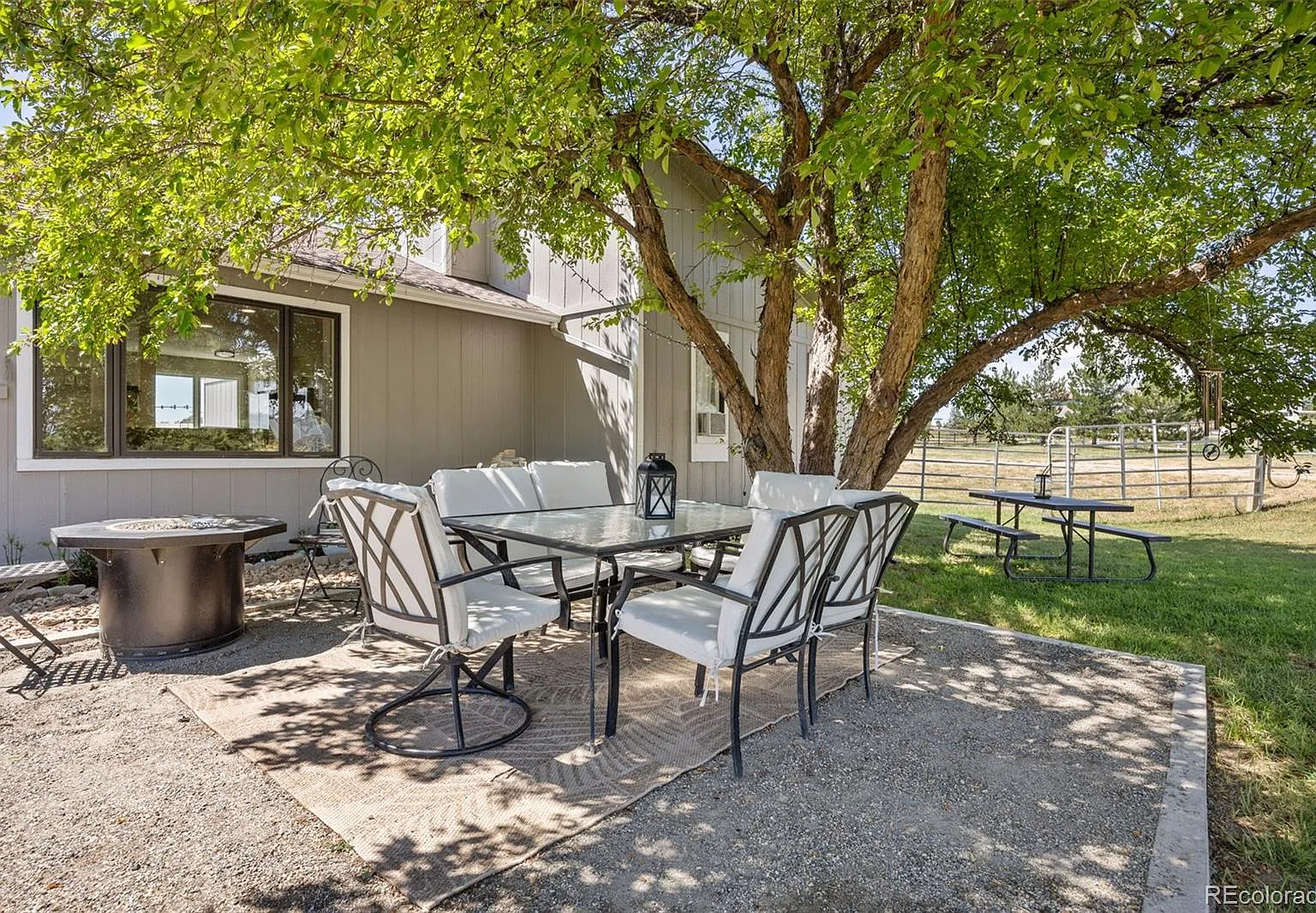 3 bed, 2.0 bath, 1931 sqft, $5,250 — Photo 3