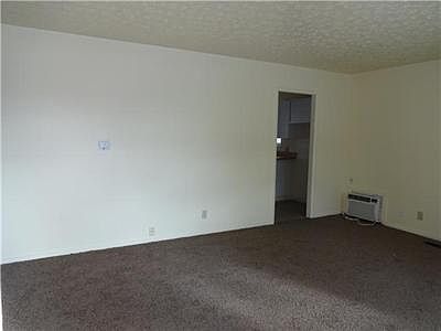 2nd image of 820 Lancaster Ave