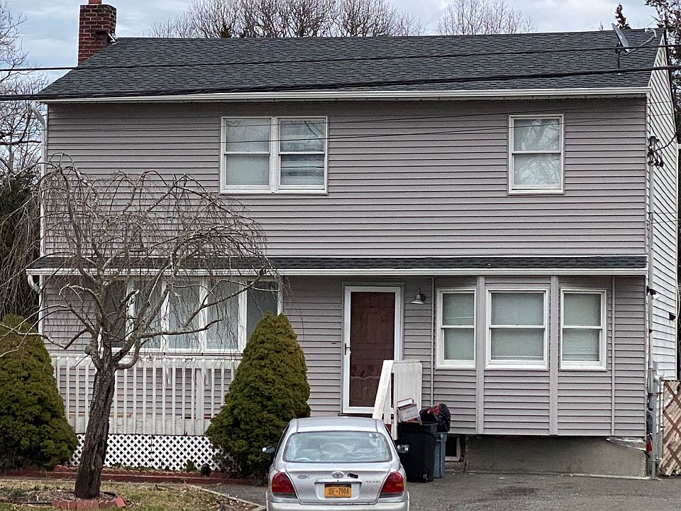 1st image of 27 Titmus Dr