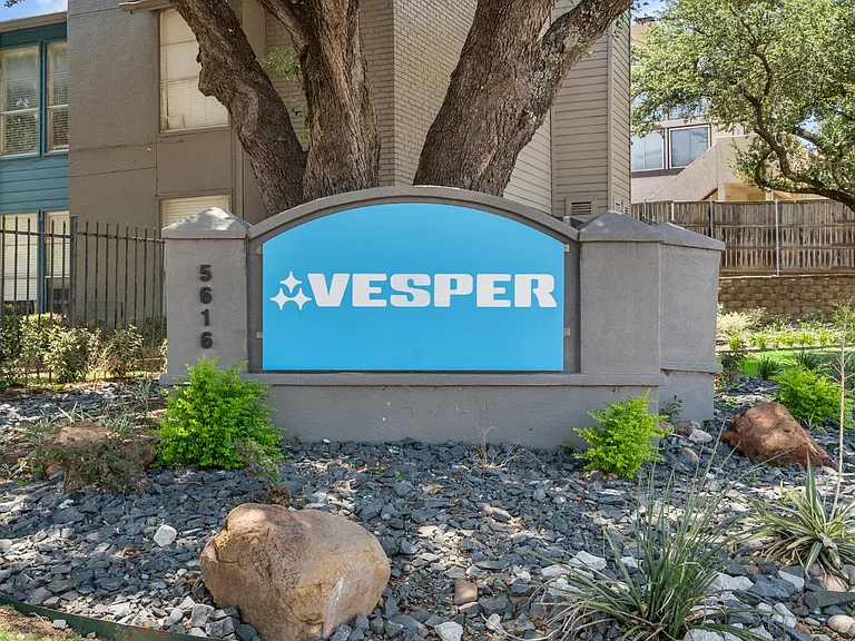 Vesper — Photo 35