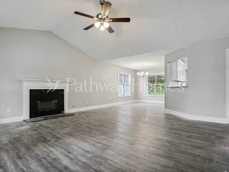 762 Bostonian Way — Photo 4