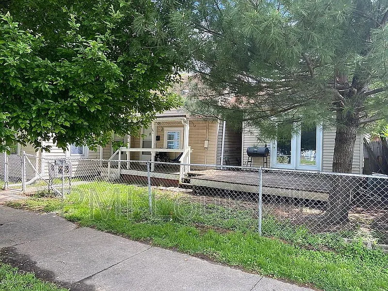 451 N 25th St