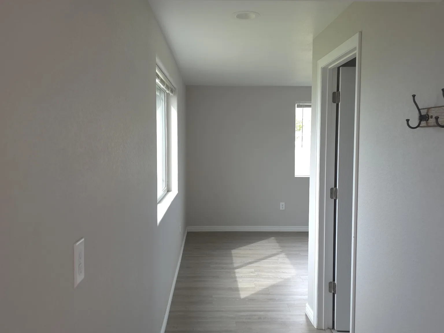 2 bed, 2.5 bath, 1800 sqft, $2,500 — Photo 4
