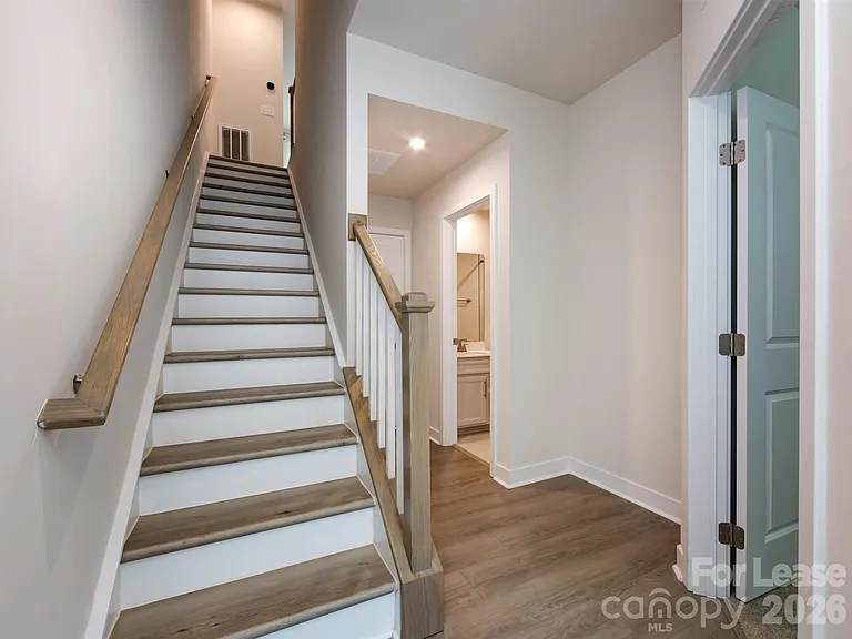 413 Spearfield Ln — Photo 10
