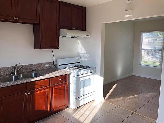 4th image of 9543 1/2 Garvey Ave #4