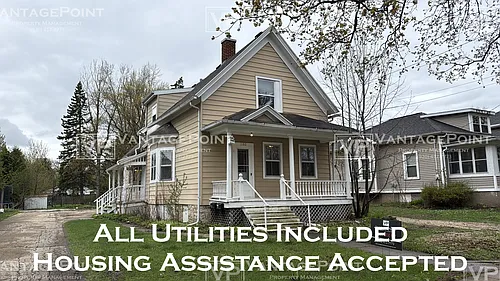 1160 Cass St Photo 1