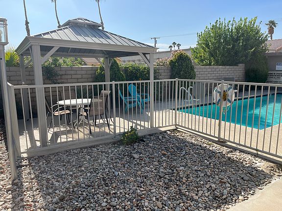 4th image of 79360 Avenue 42 #3
