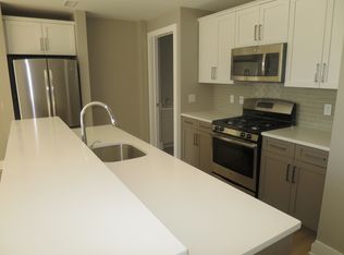 258 Newark St #2, Hoboken, NJ 07030