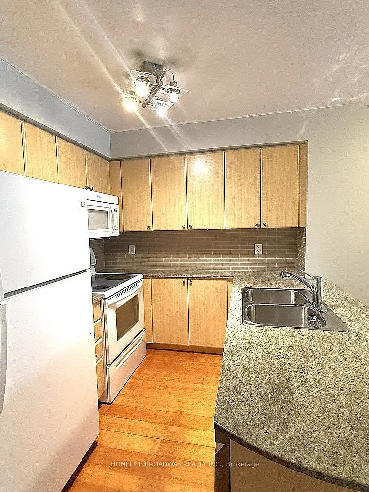Residences of College Park — Photo 4