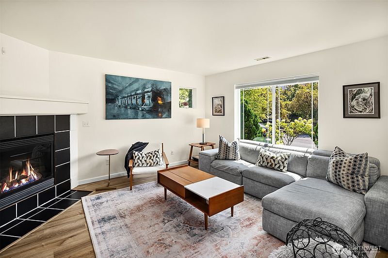 4th image of 35314 SE Swenson Street