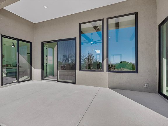 2nd image of 85 Cerro Alto Rd