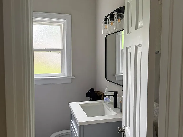 1210 S Evanston Ave — Photo 11