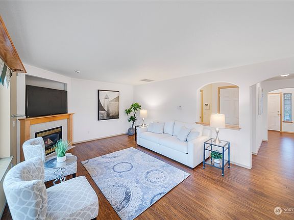 5th image of 6816 152nd Street Ct E